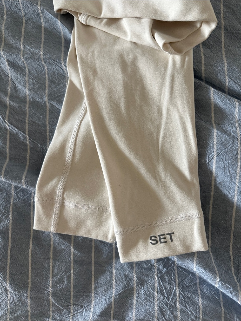 Set Active Off White Set - Picture 4 of 5